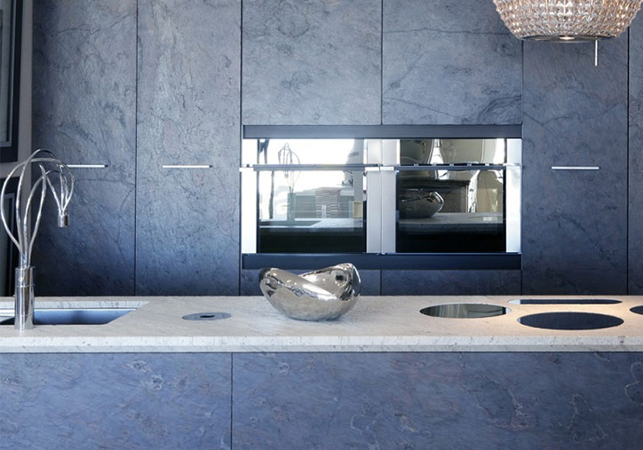 Cocina con encimera laminada