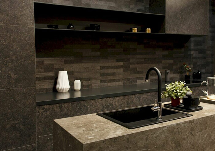 Cocina con encimera de granito